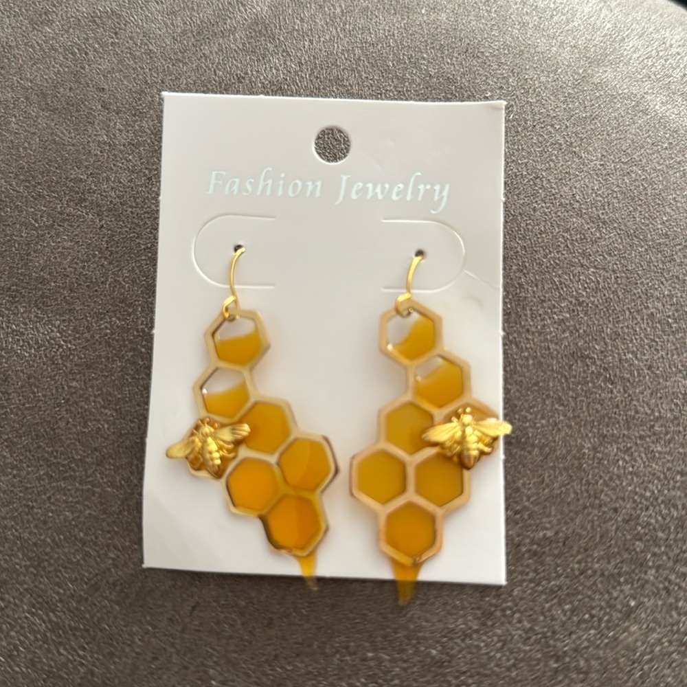 🛍️BUNDLE 3 for $17 earrings mini kawaii food candy animal - BEE HONEYCOMB 🍯